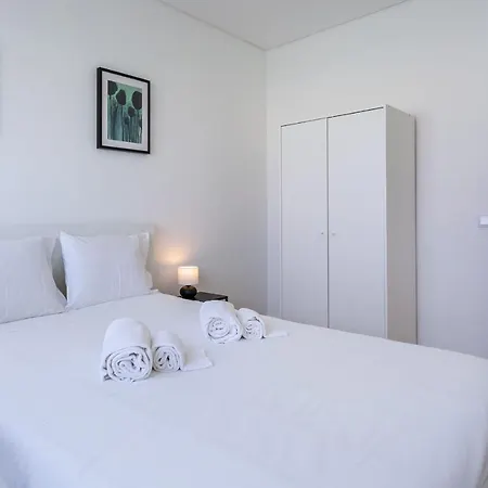 Bright & Comfy In By Lovelystay Lejlighed Portimão